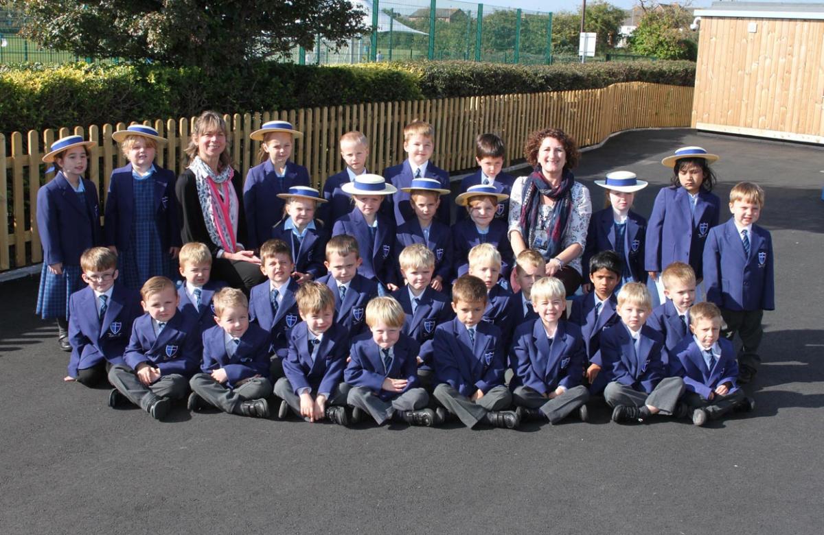 Reception pupils at Twynham  Primary School with class teacher Mrs Miranda Long, left, and TA  Mrs Fay Langford, right.