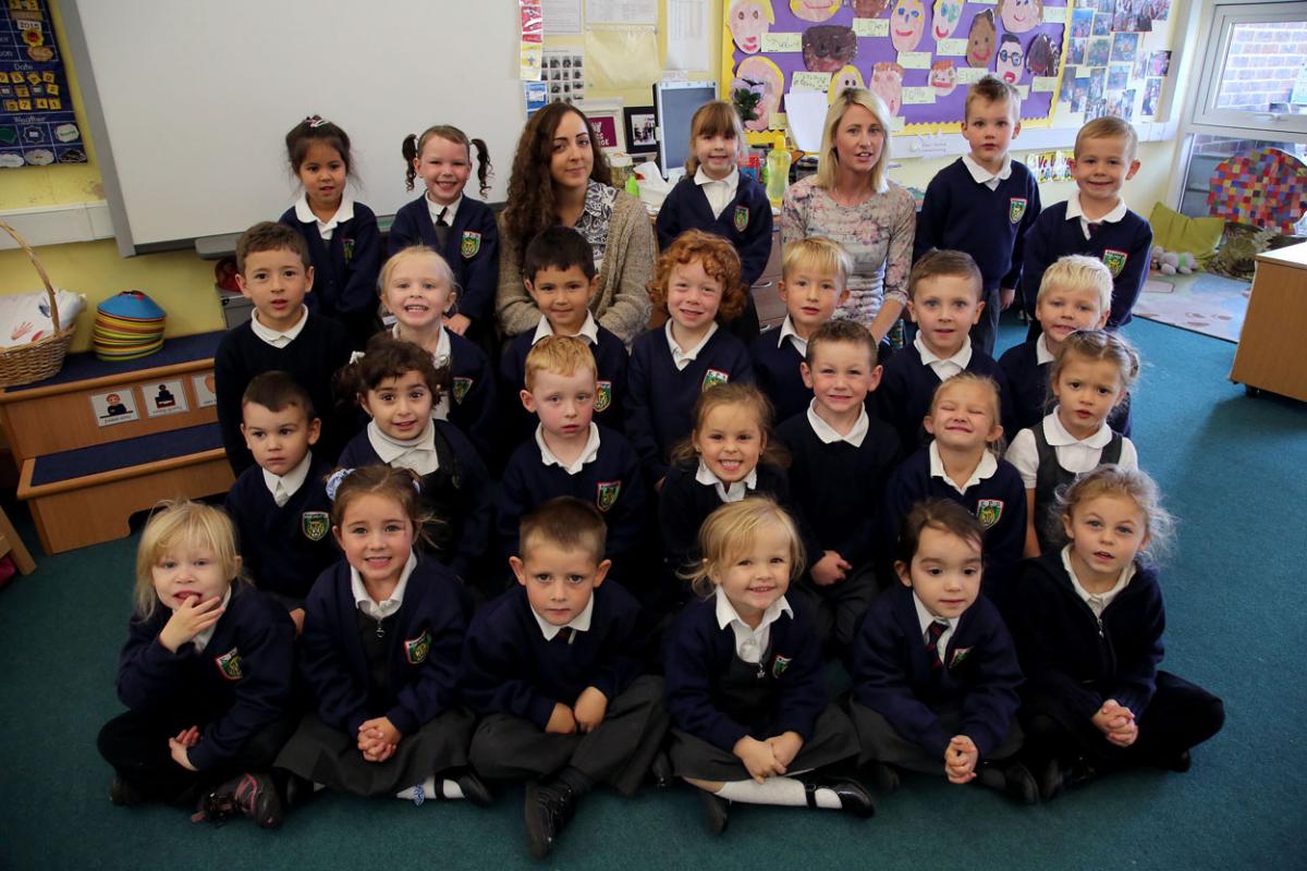 Kingsleigh Primary School pupils with teacher Chloe Venables and TA Jodie Frankland