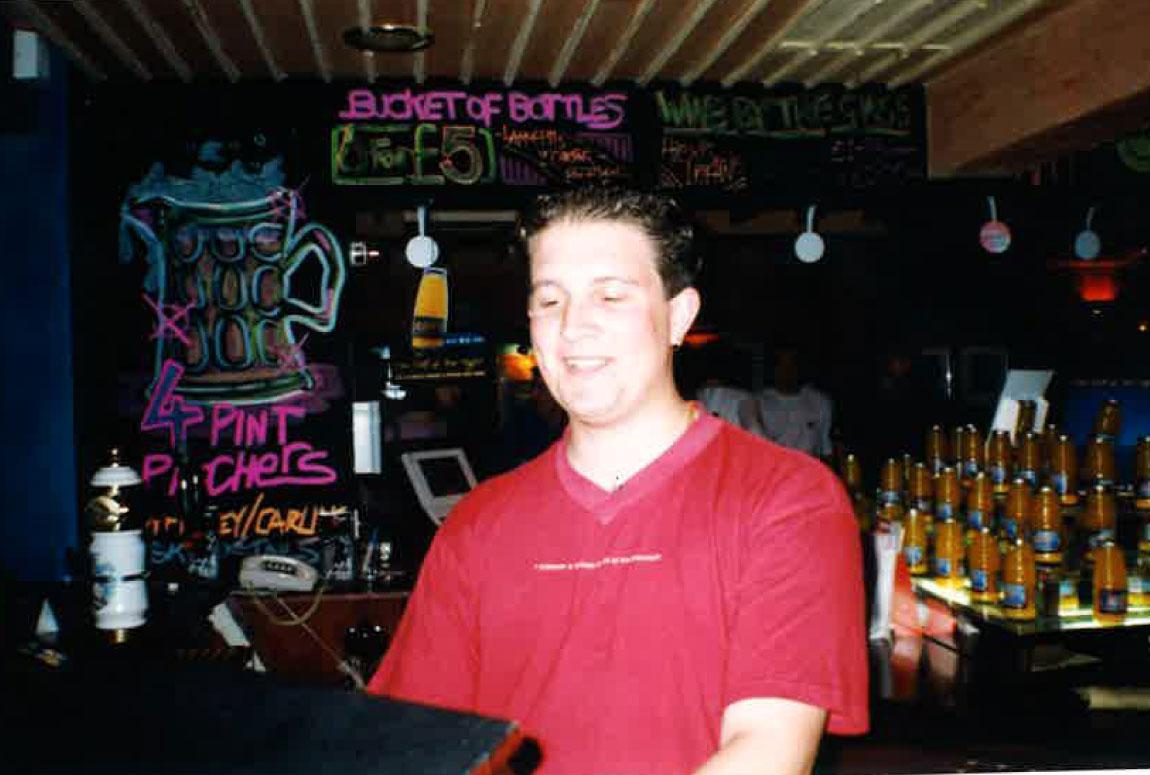 Bar Max, 1998 